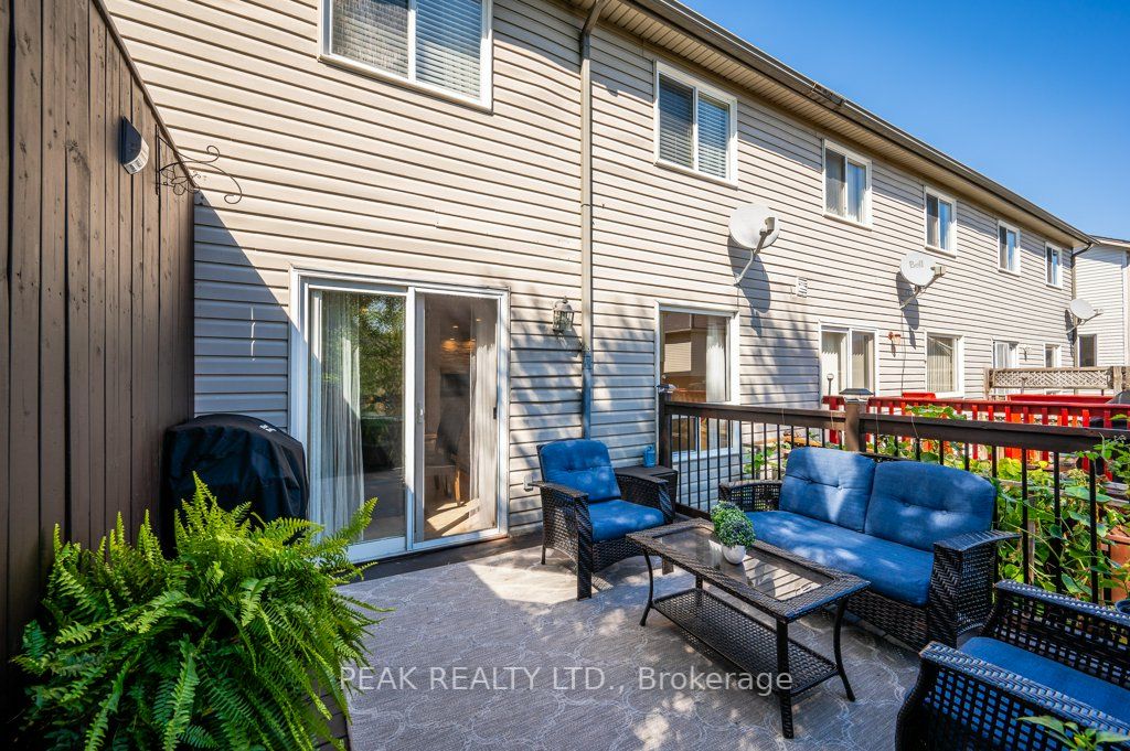 67 Foxglove Crescent