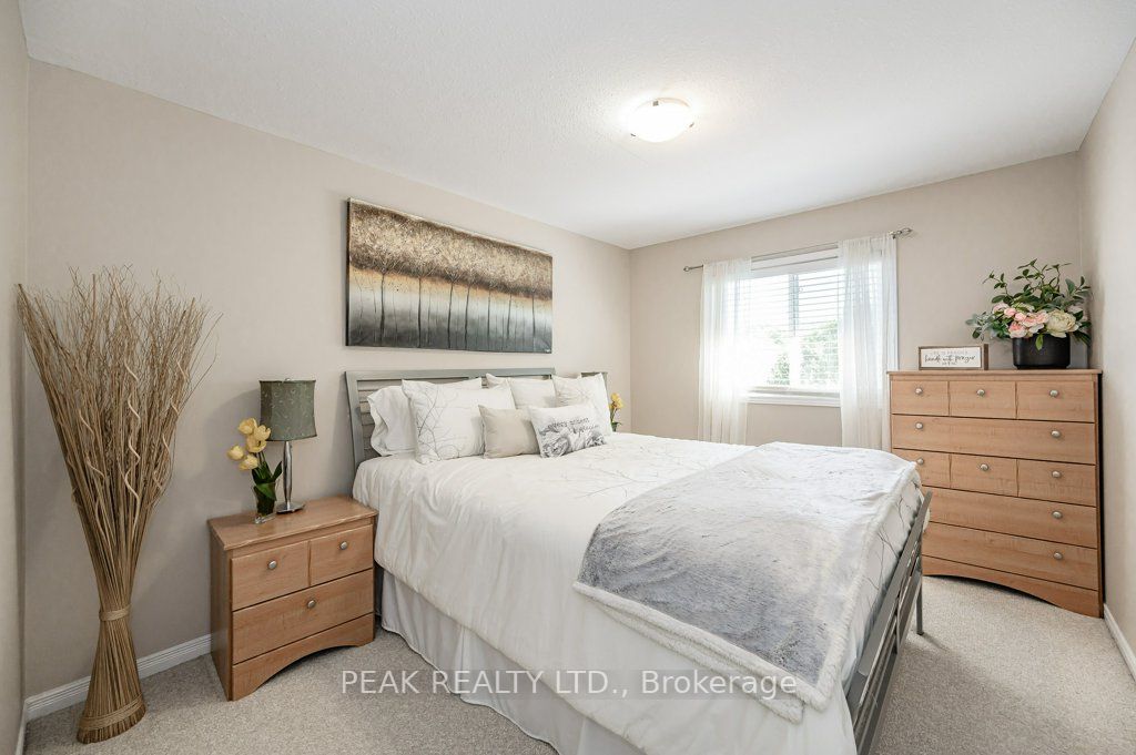 67 Foxglove Crescent