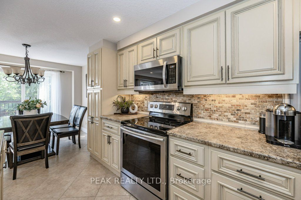 67 Foxglove Crescent