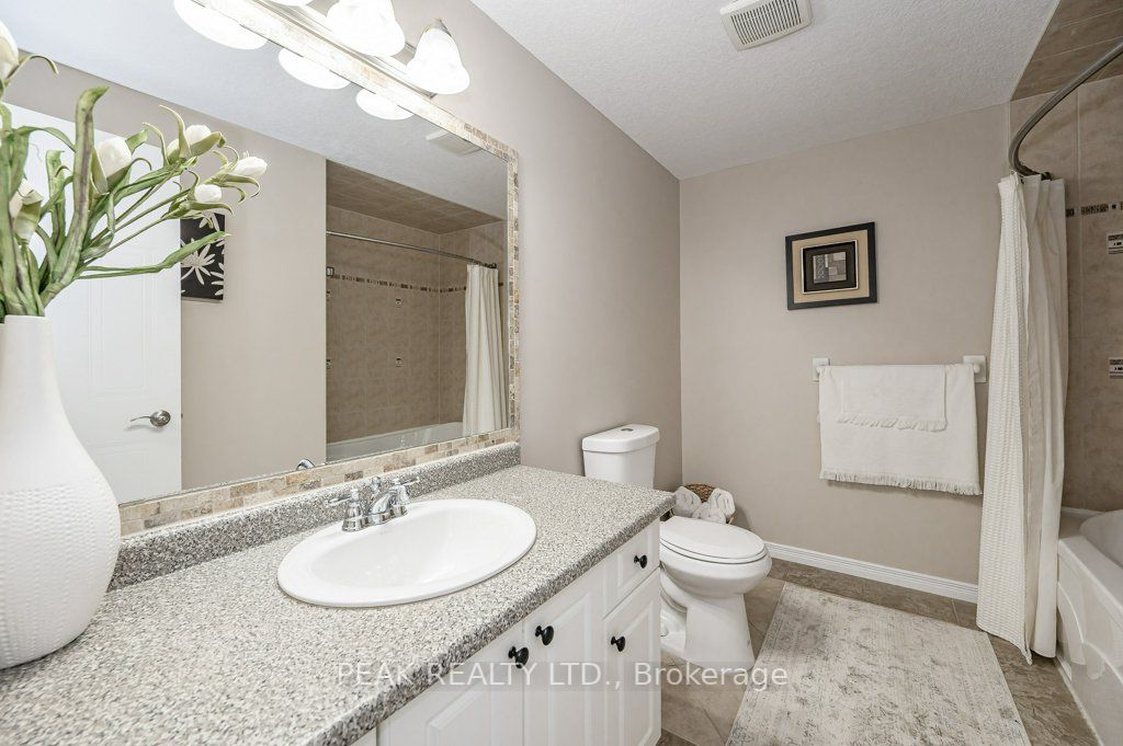 67 Foxglove Crescent