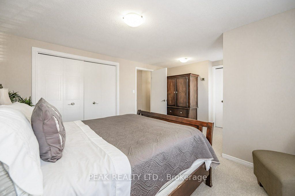 67 Foxglove Crescent