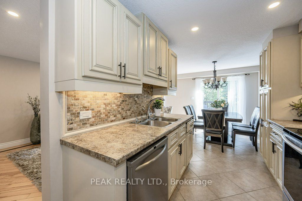 67 Foxglove Crescent