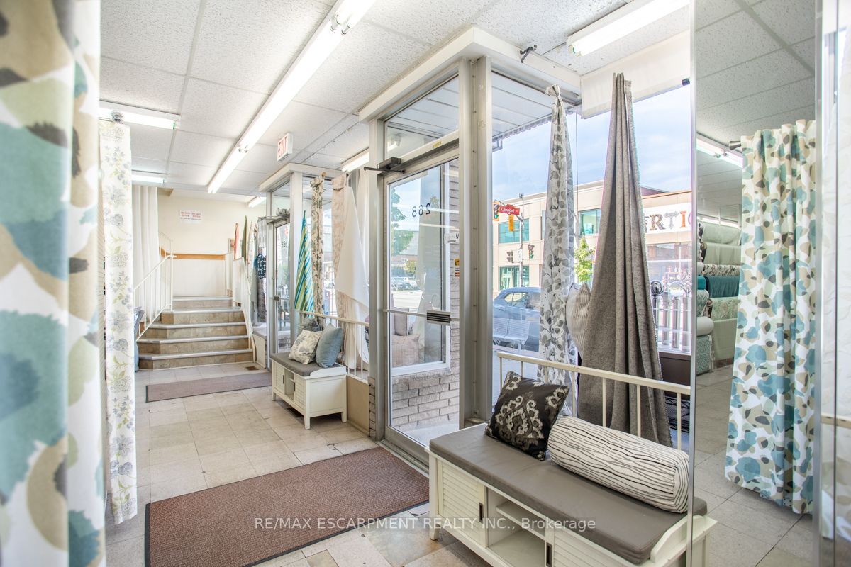 268 Ottawa St N, #264