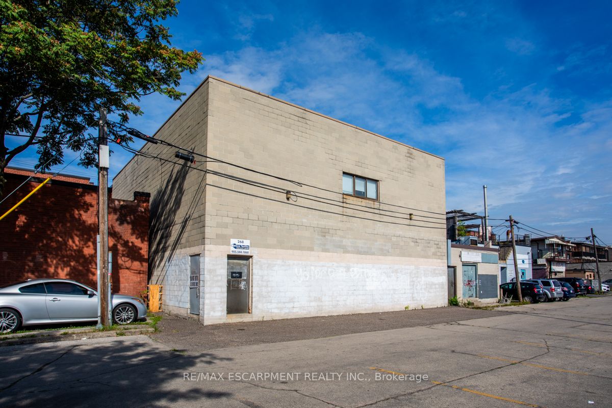 268 Ottawa St N, #264