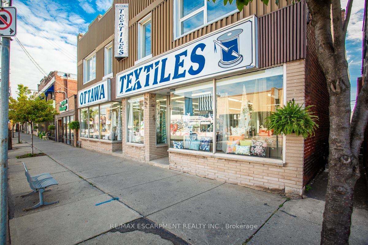 268 Ottawa St N, #264