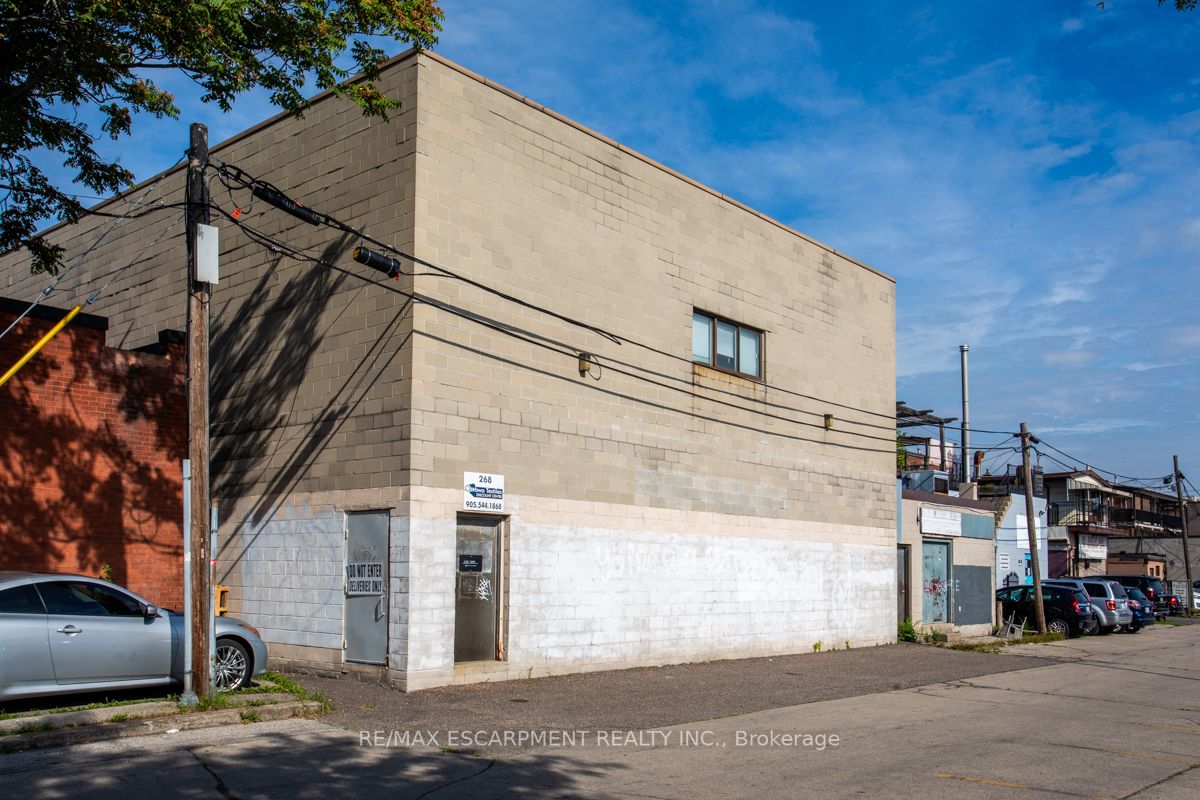 268 Ottawa St N, #264