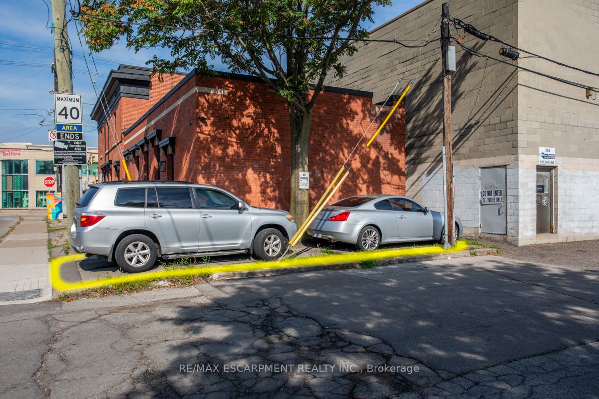 268 Ottawa St N, #264