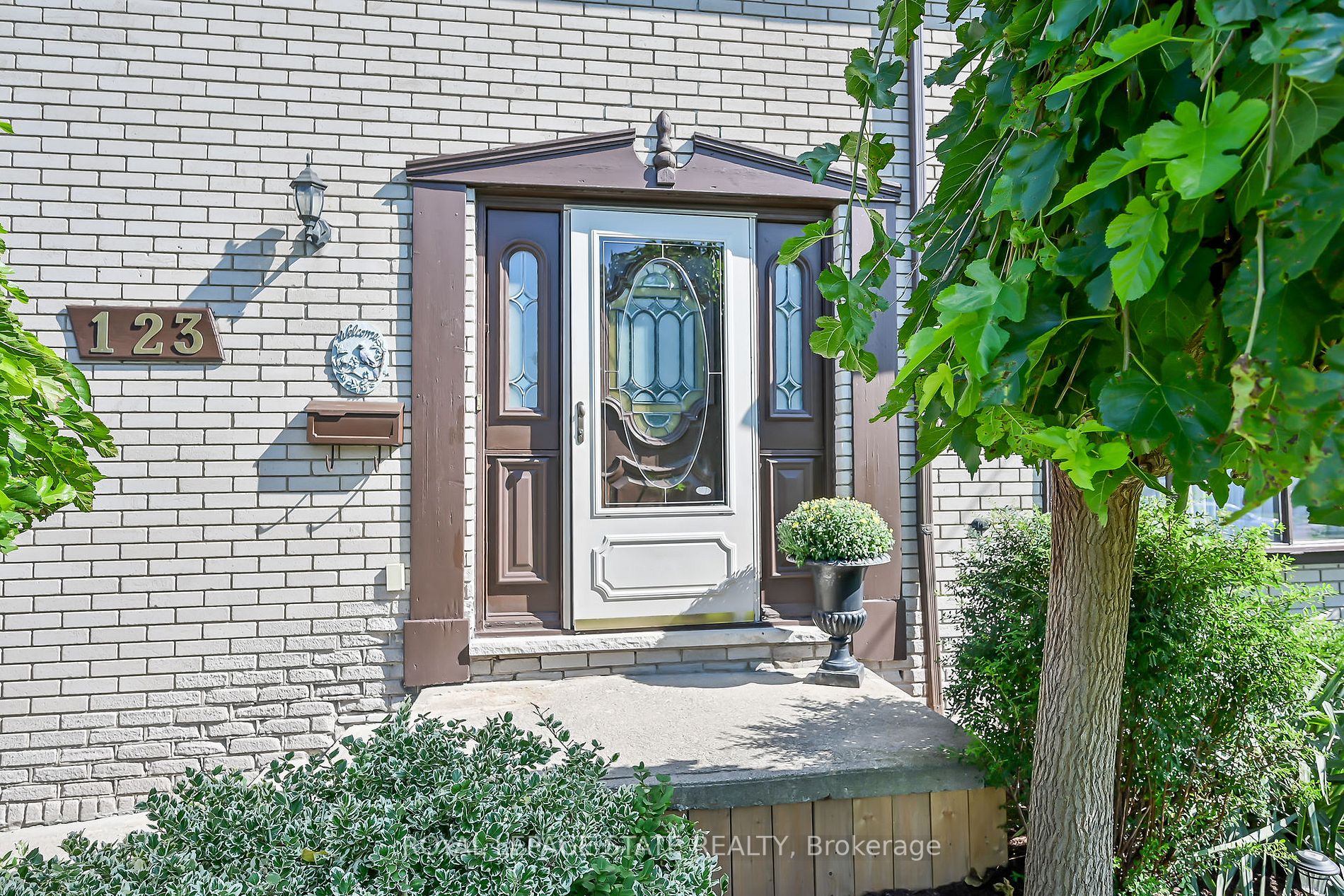 123 Deschene Avenue