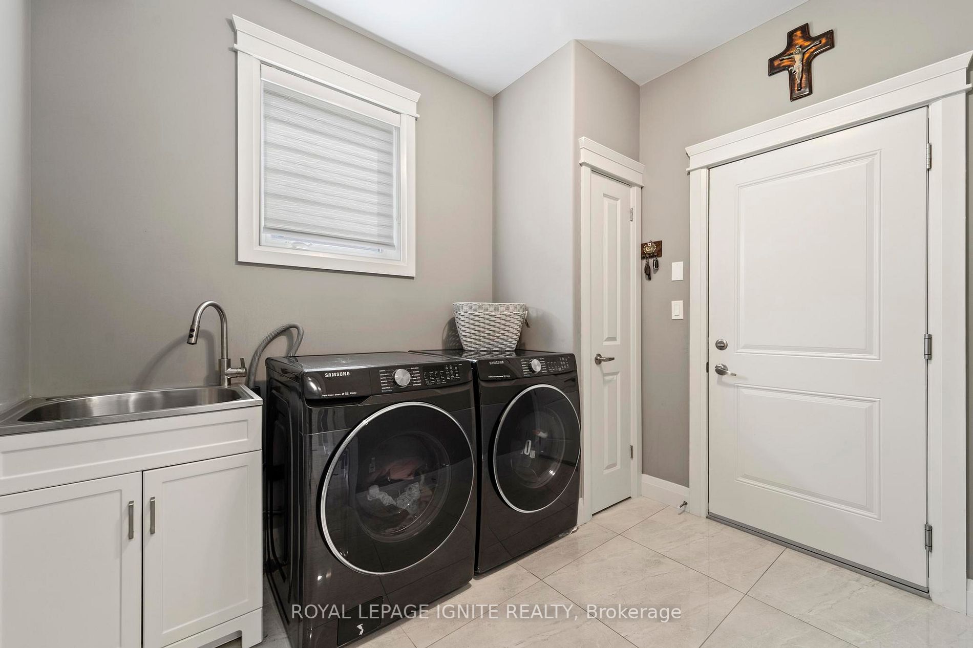778 Alpenrose Crt