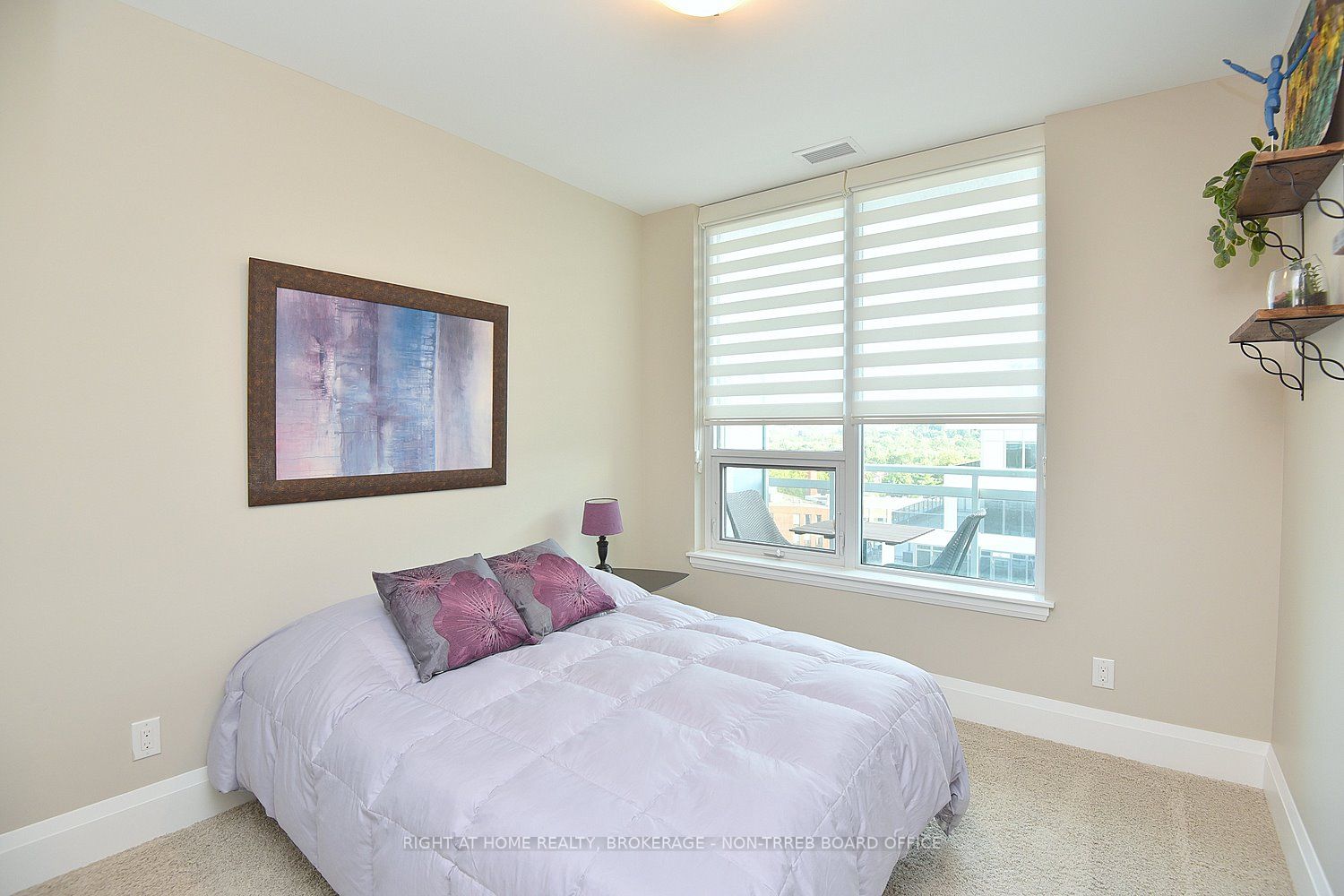 63 Arthur Street S, #1001