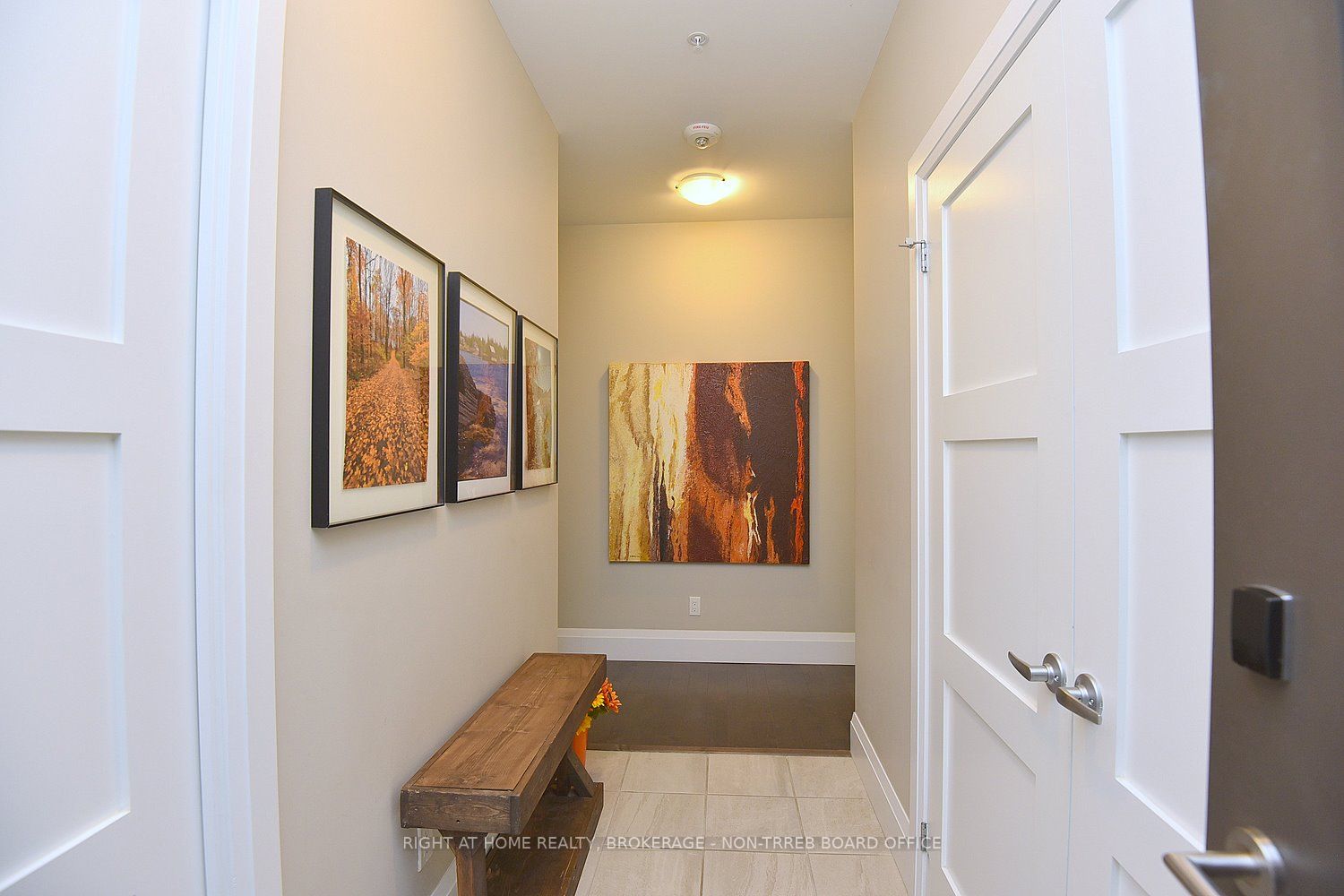 63 Arthur Street S, #1001