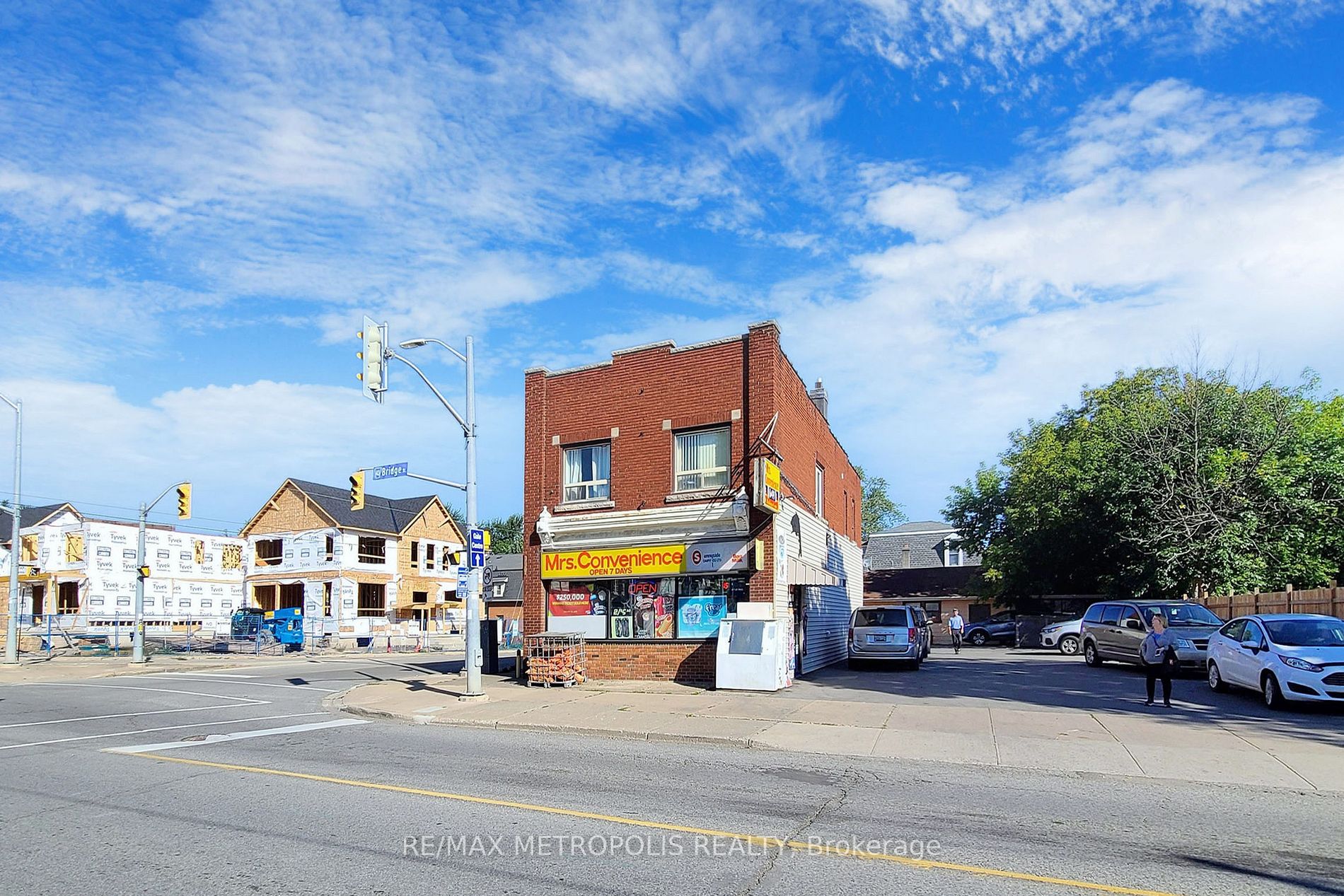 4476 Fourth Ave