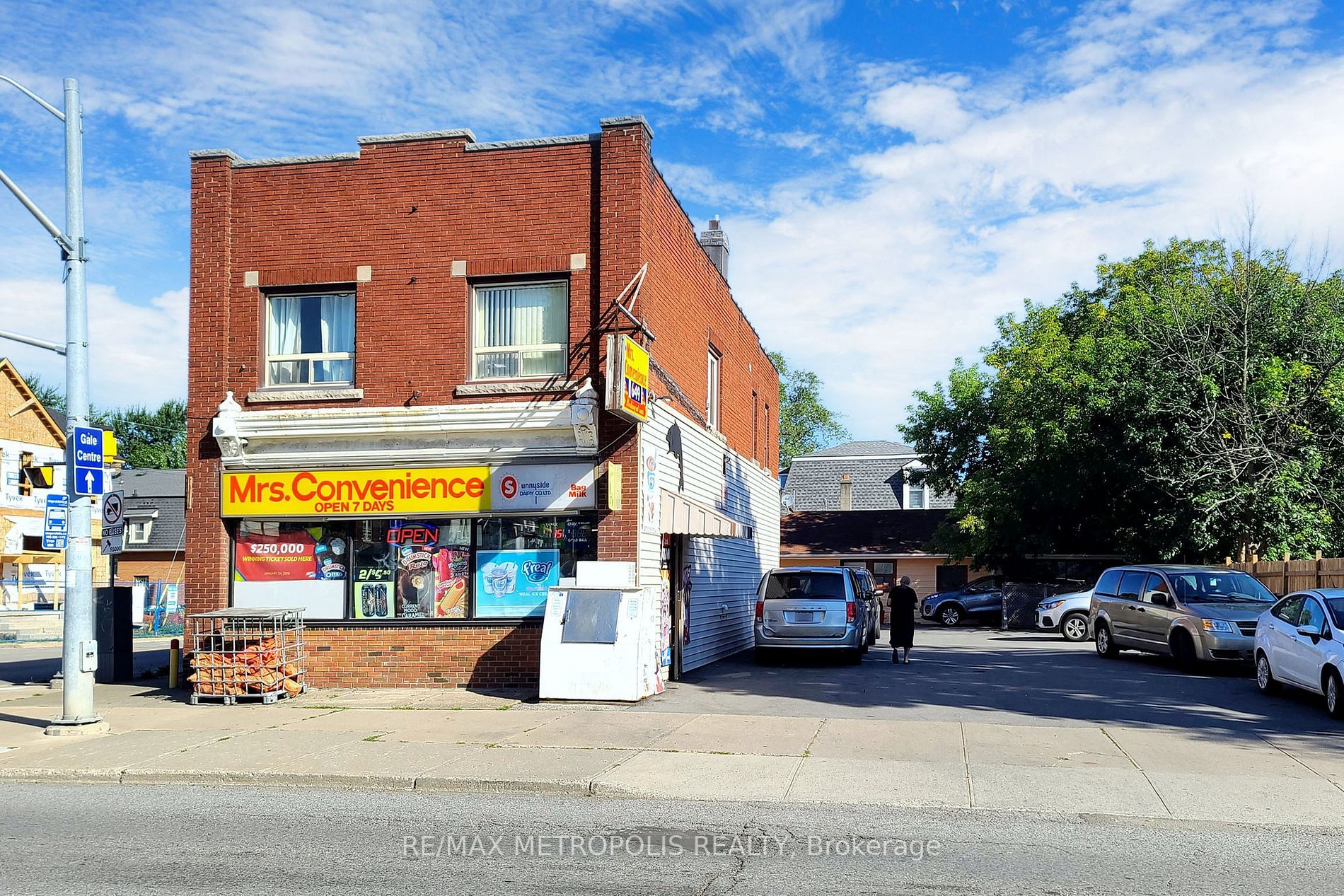 4476 Fourth Ave