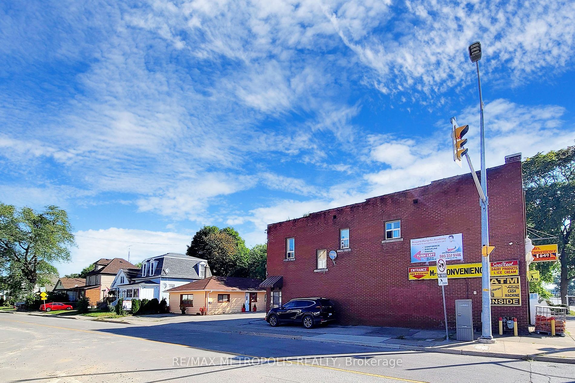 4476 Fourth Ave