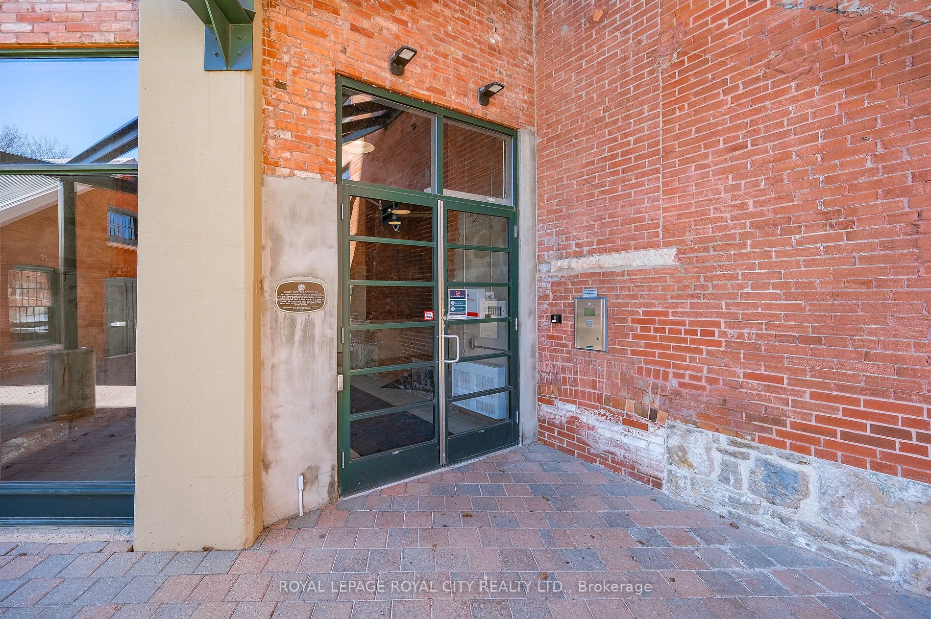 26 Ontario St, #109