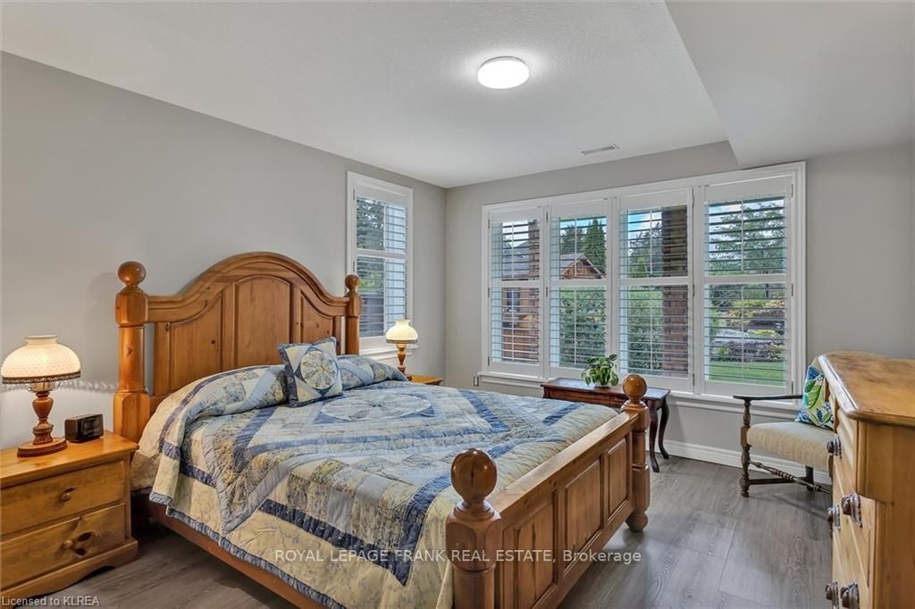 81 South Harbour Dr