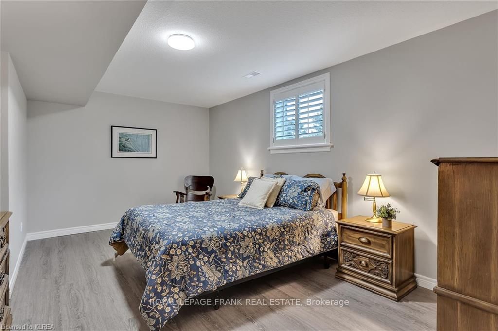 81 South Harbour Dr
