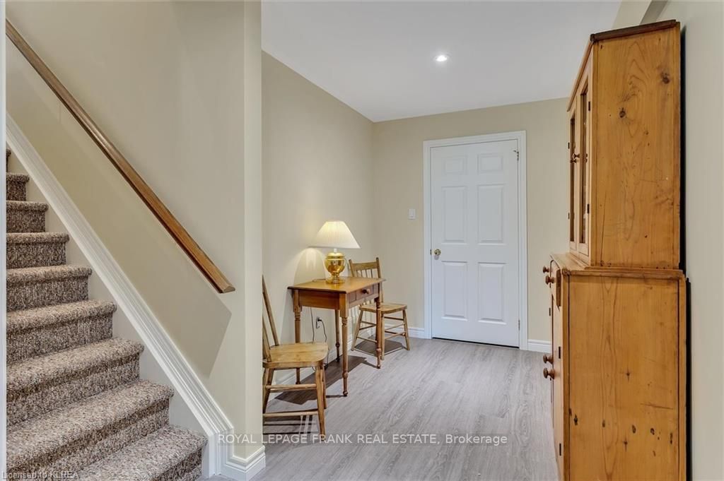 81 South Harbour Dr