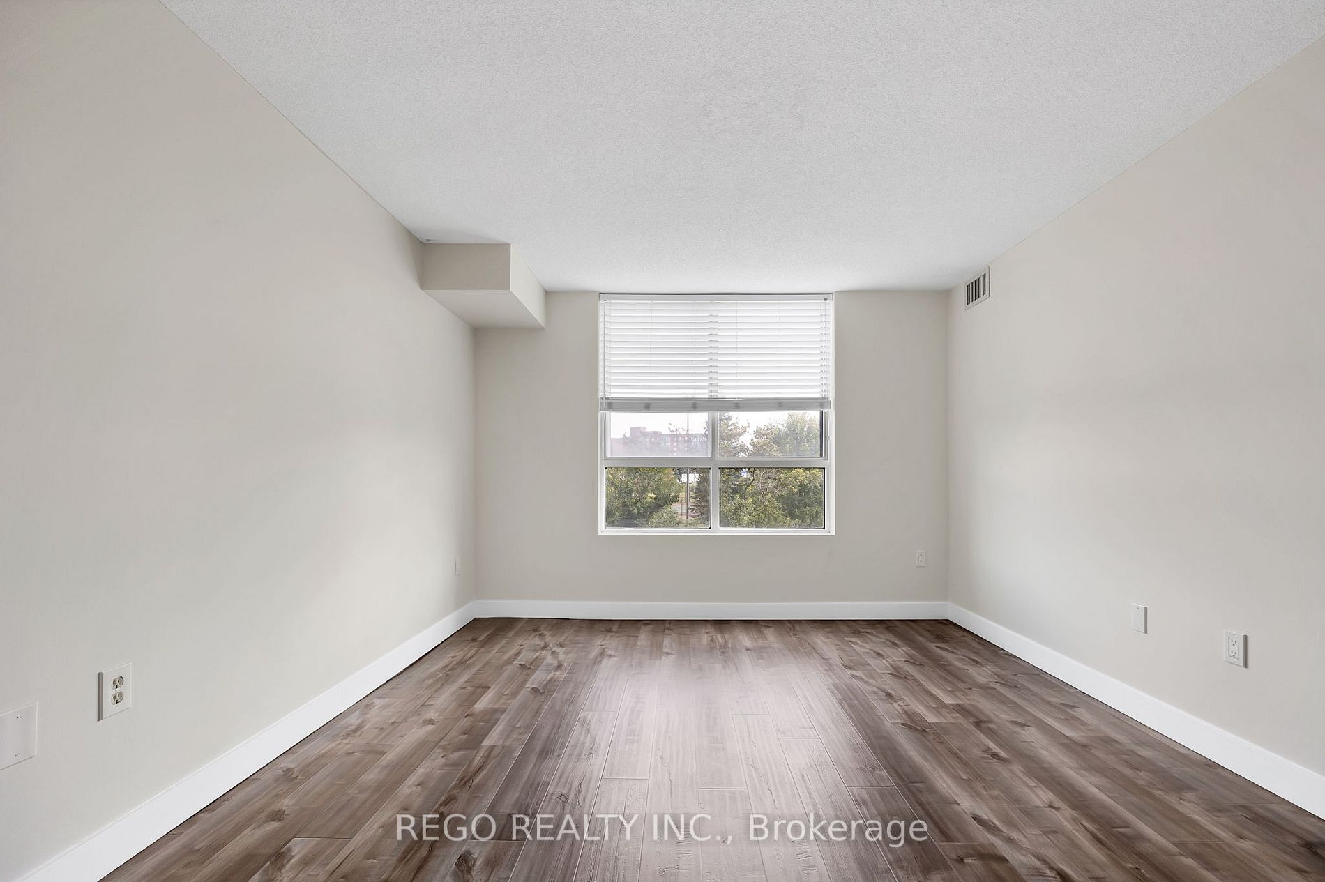 30 Blue Springs Drive, #206