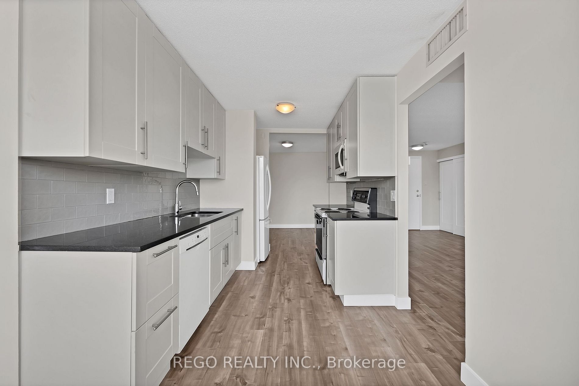 30 Blue Springs Drive, #206