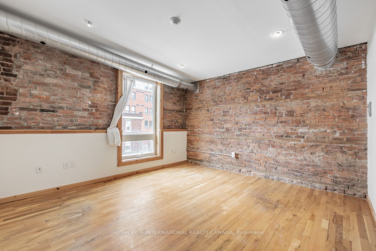193-197 James St N, #309