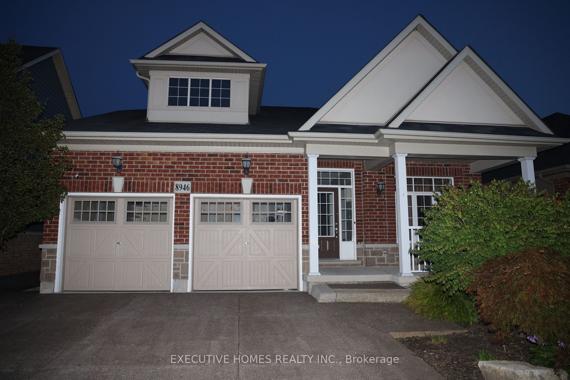 8946 Tristar Cres