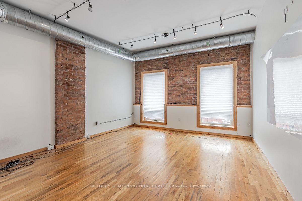 193-197 James St N, #312