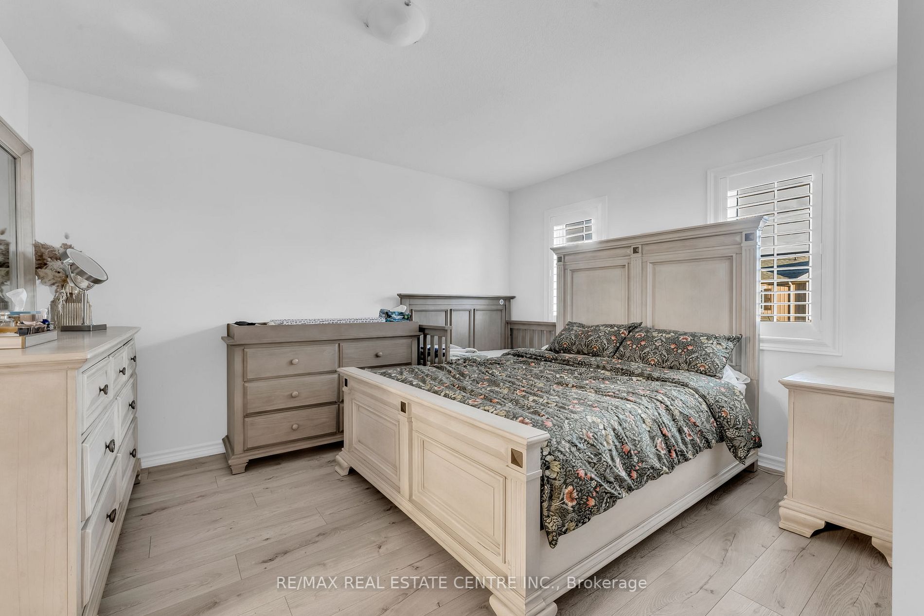 Listing X7010644 - Large Photo # 15