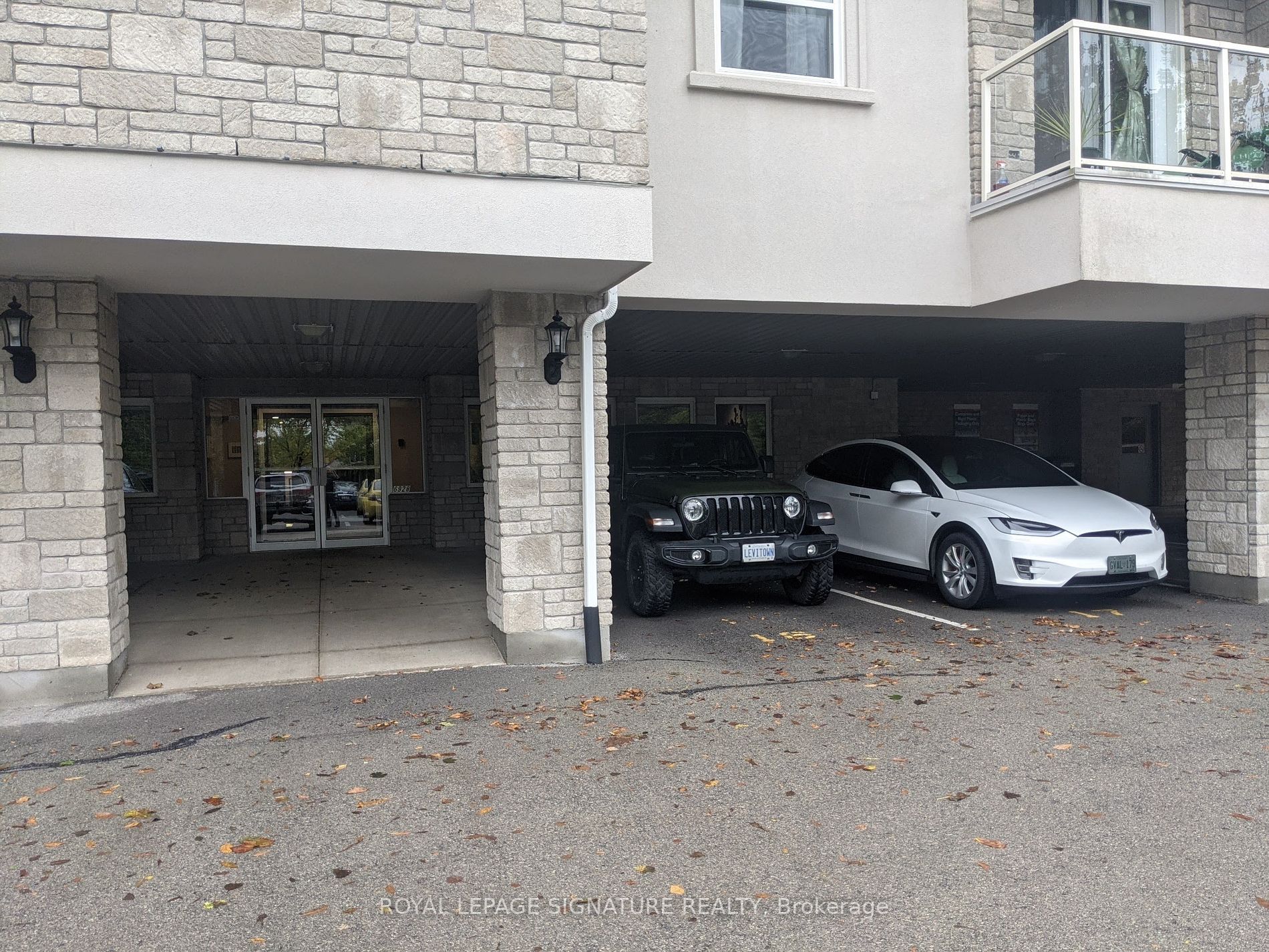 6928 Ailanthus Ave, #205
