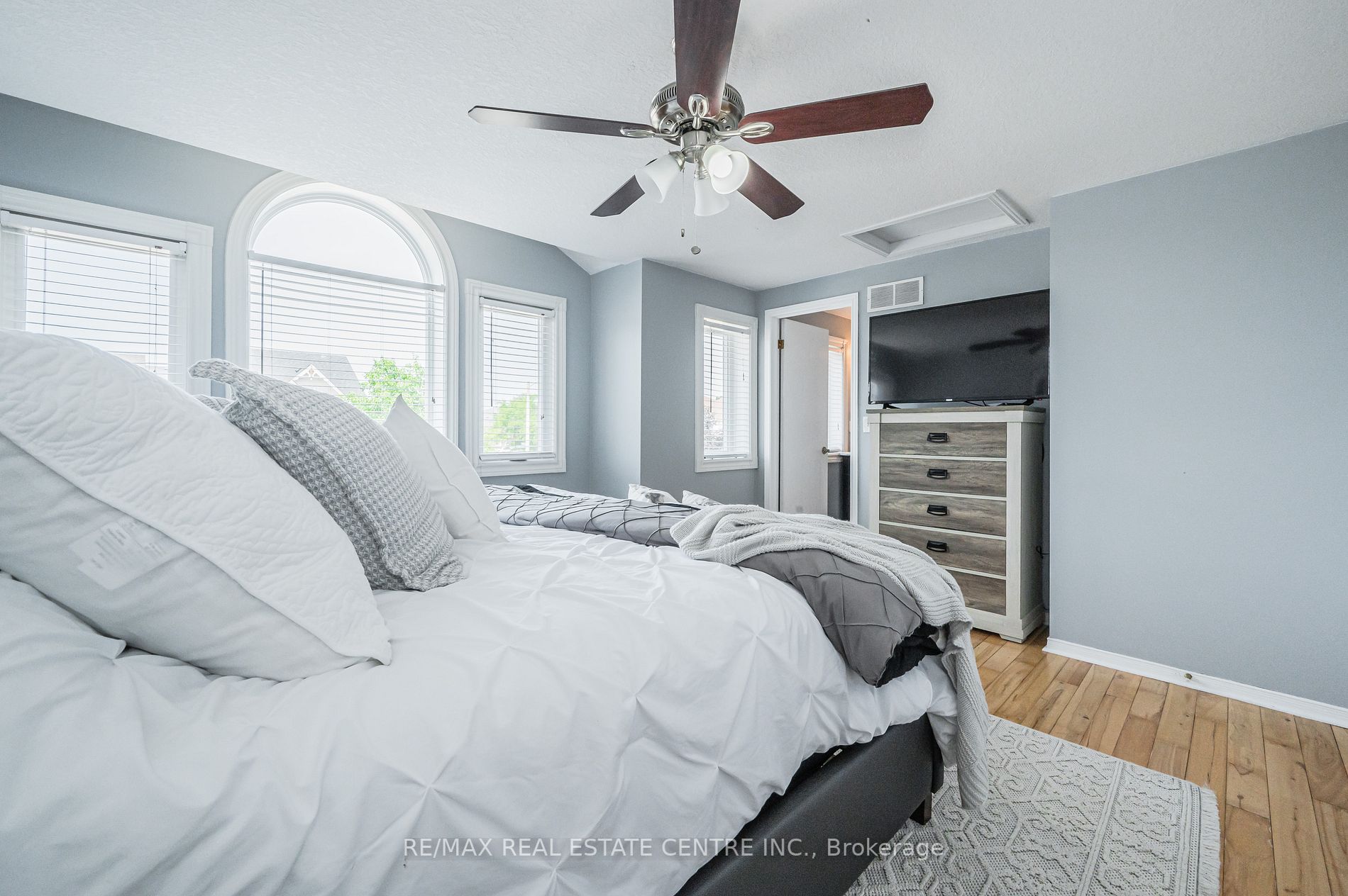 Listing X7010810 - Large Photo # 20