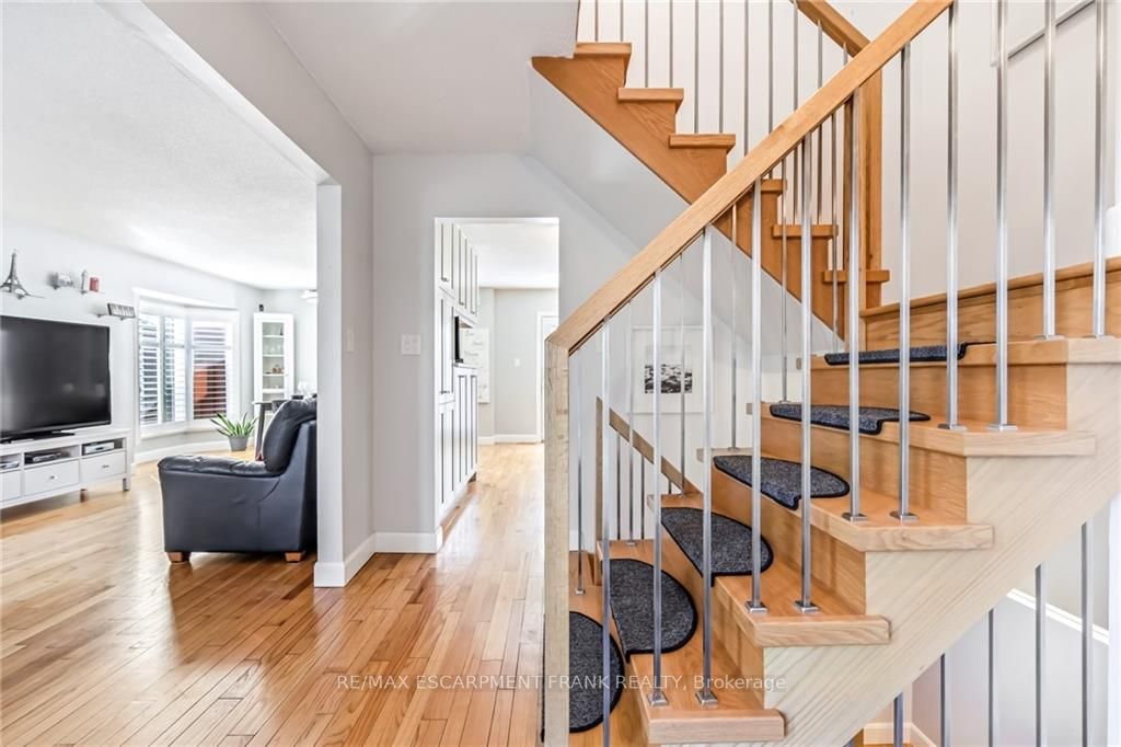 523 Acadia Dr