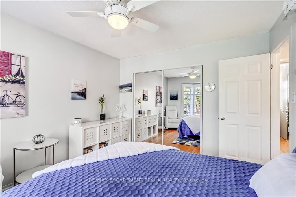 523 Acadia Dr