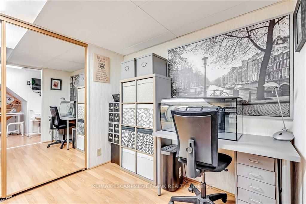 523 Acadia Dr
