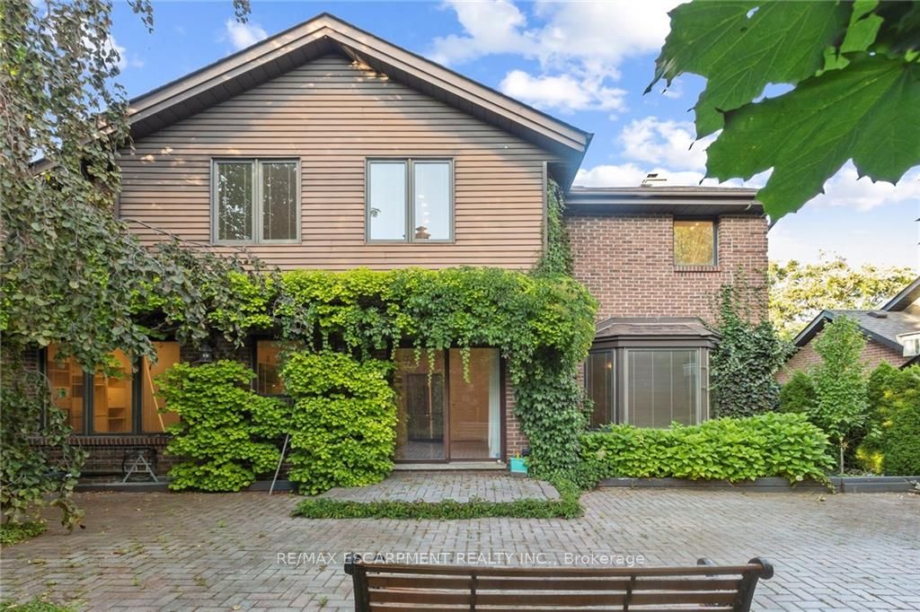 11 MILLVIEW Street