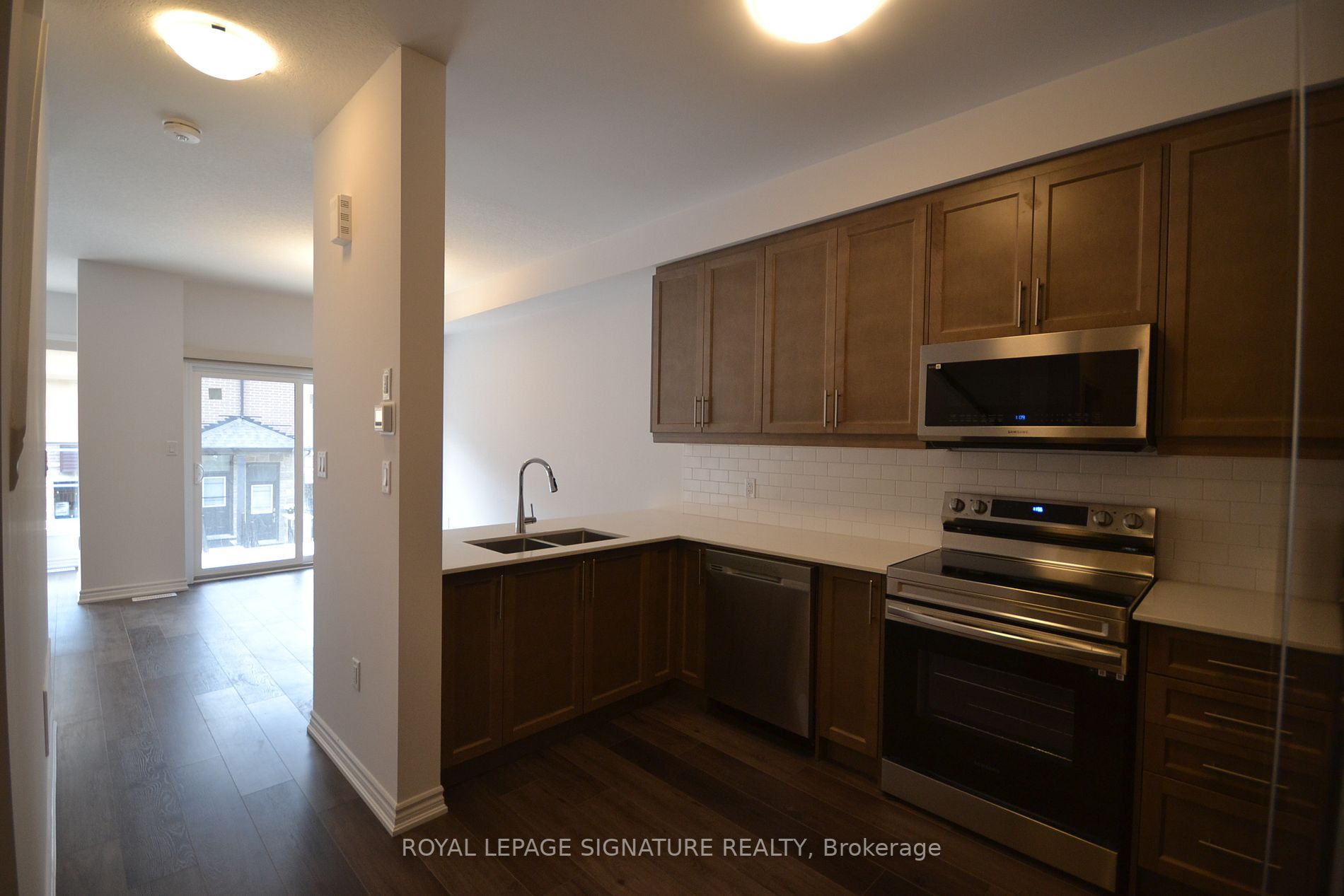 61 Soho St, #137