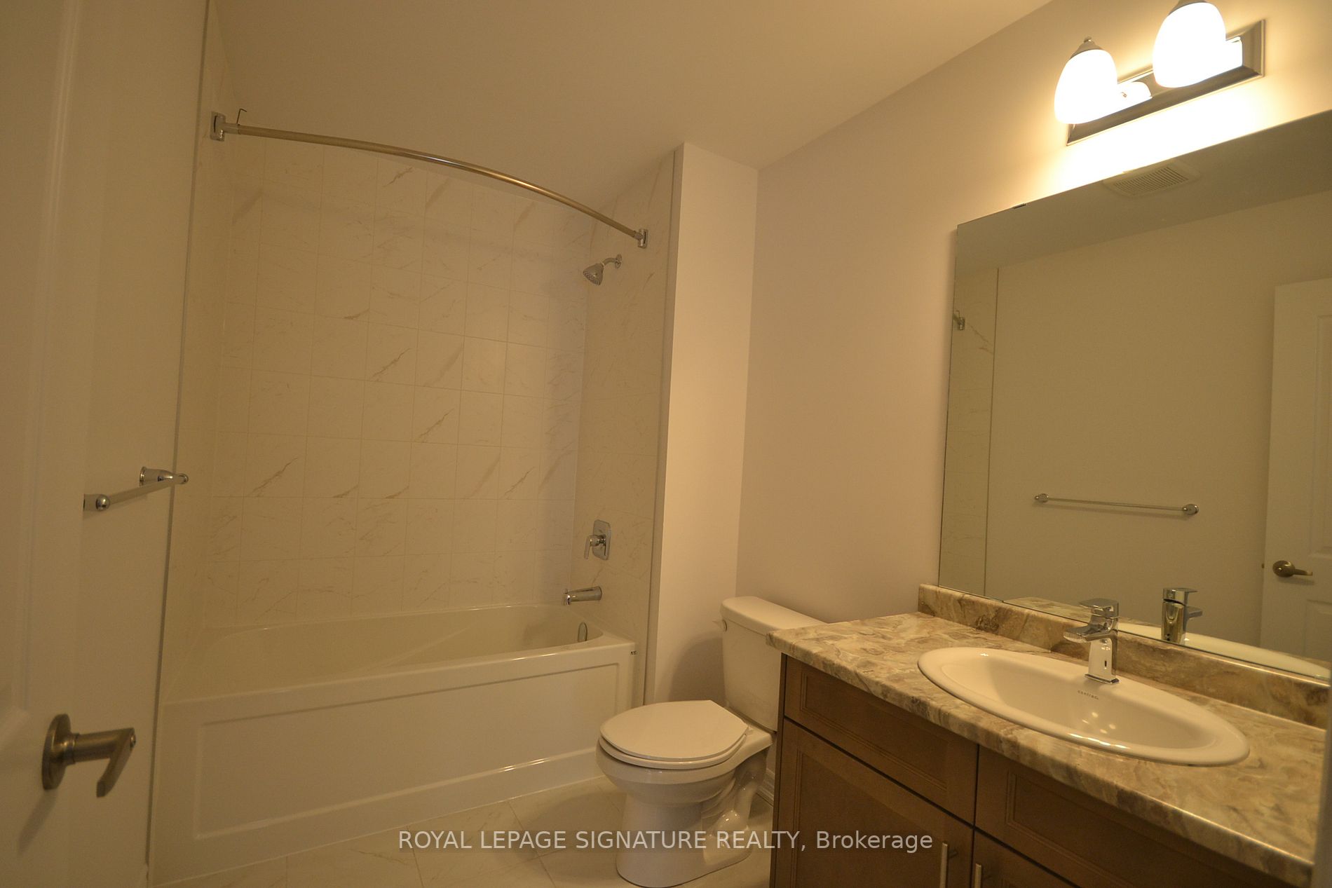 61 Soho St, #137