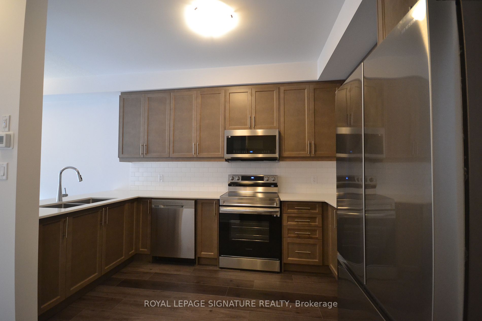 61 Soho St, #137