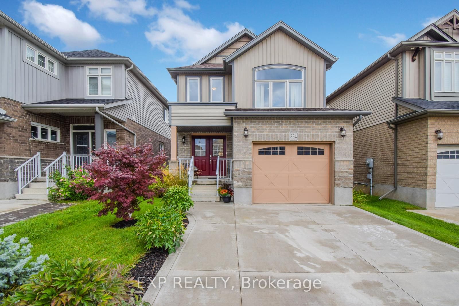 234 Moorlands Cres