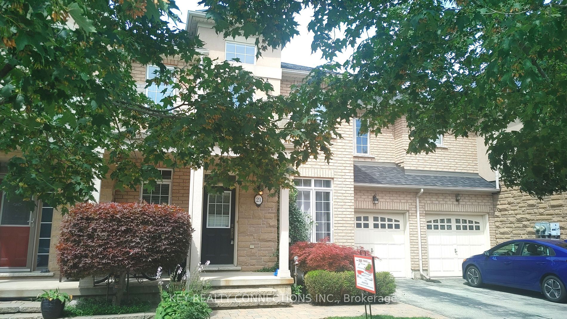 21 Hartland Rd