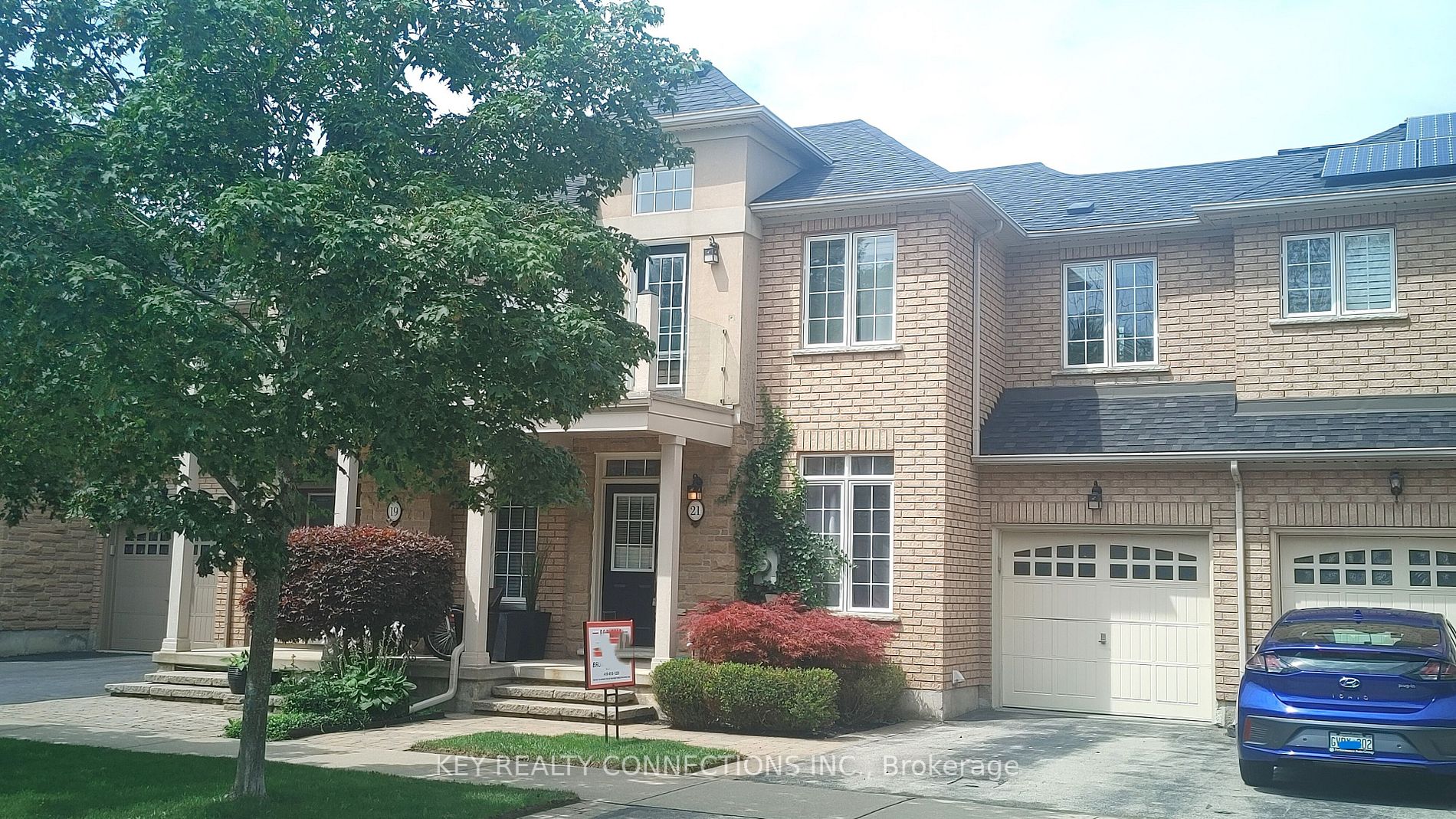 21 Hartland Rd