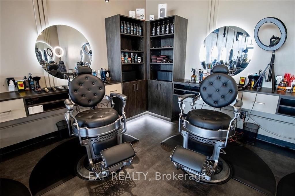 2070 Rymal Rd E, #1