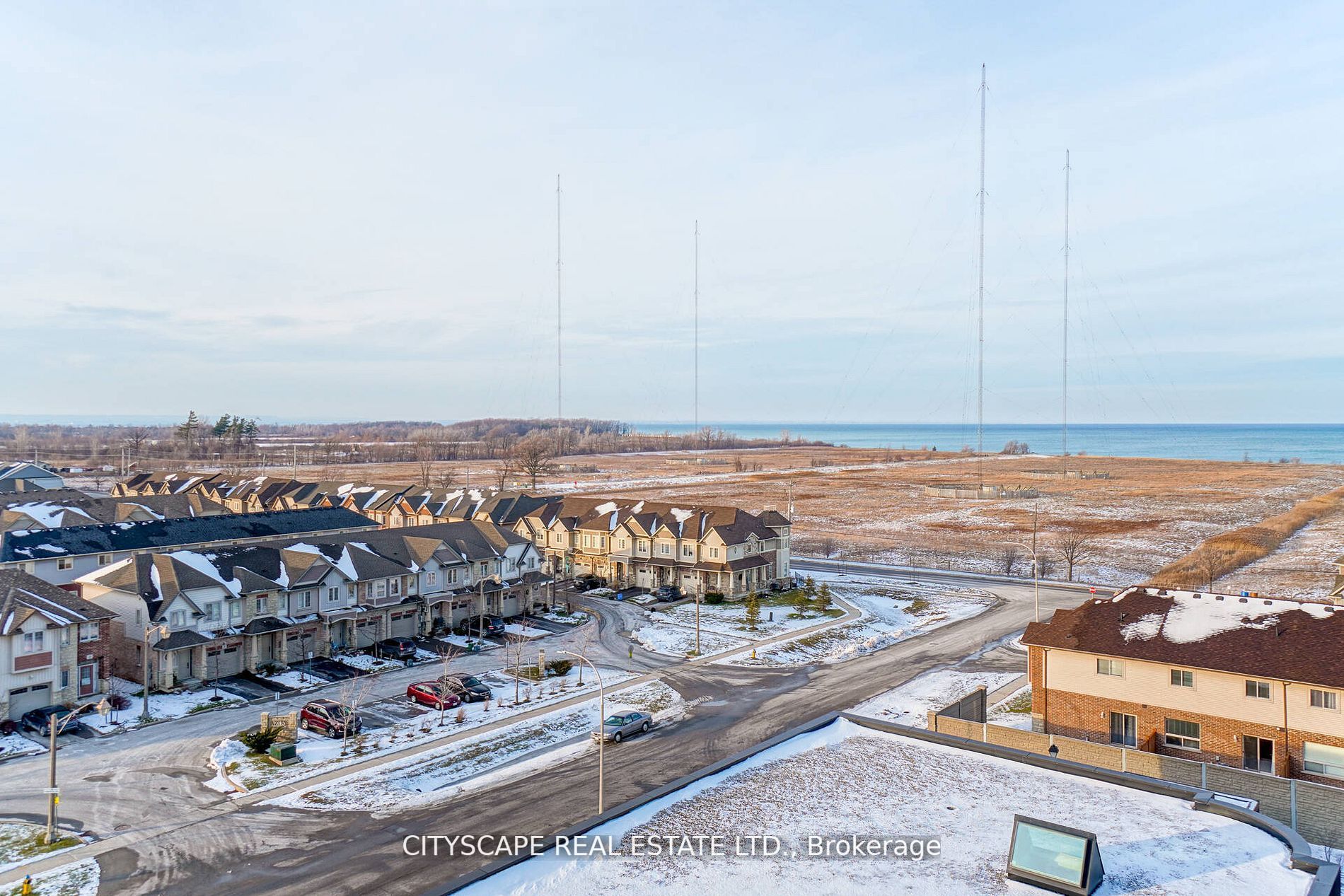 560 North Service Rd, #802