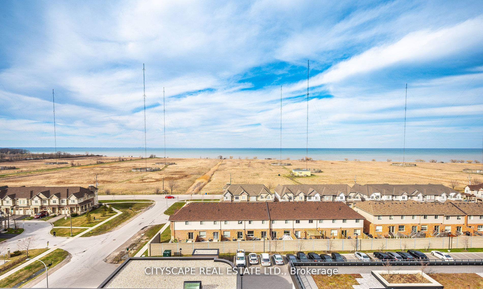 560 North Service Rd, #802