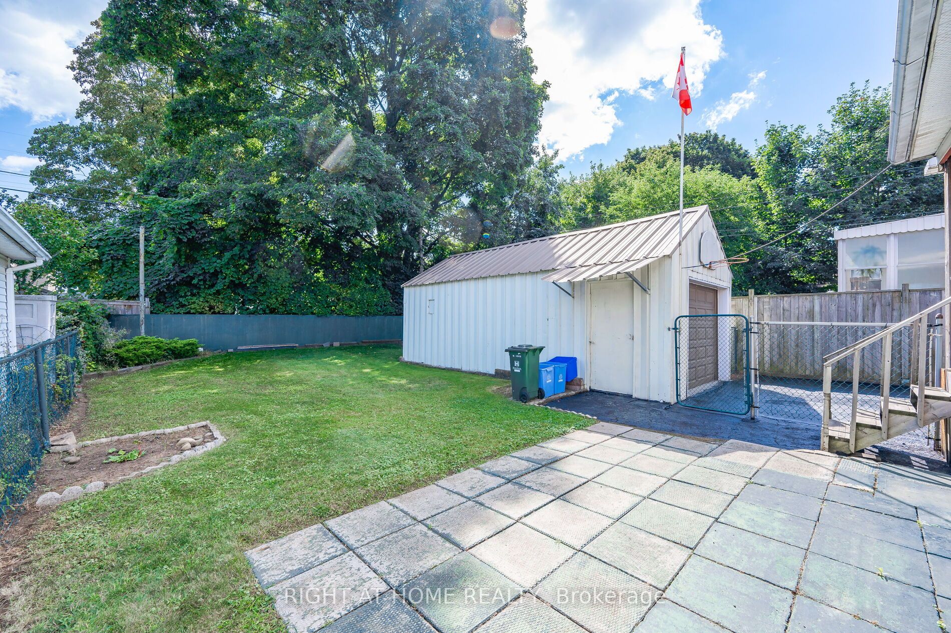 215 Rodgers Rd