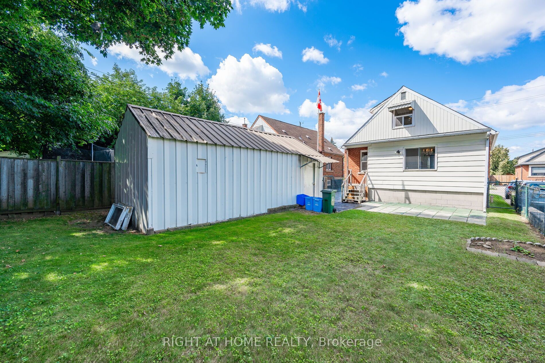 215 Rodgers Rd