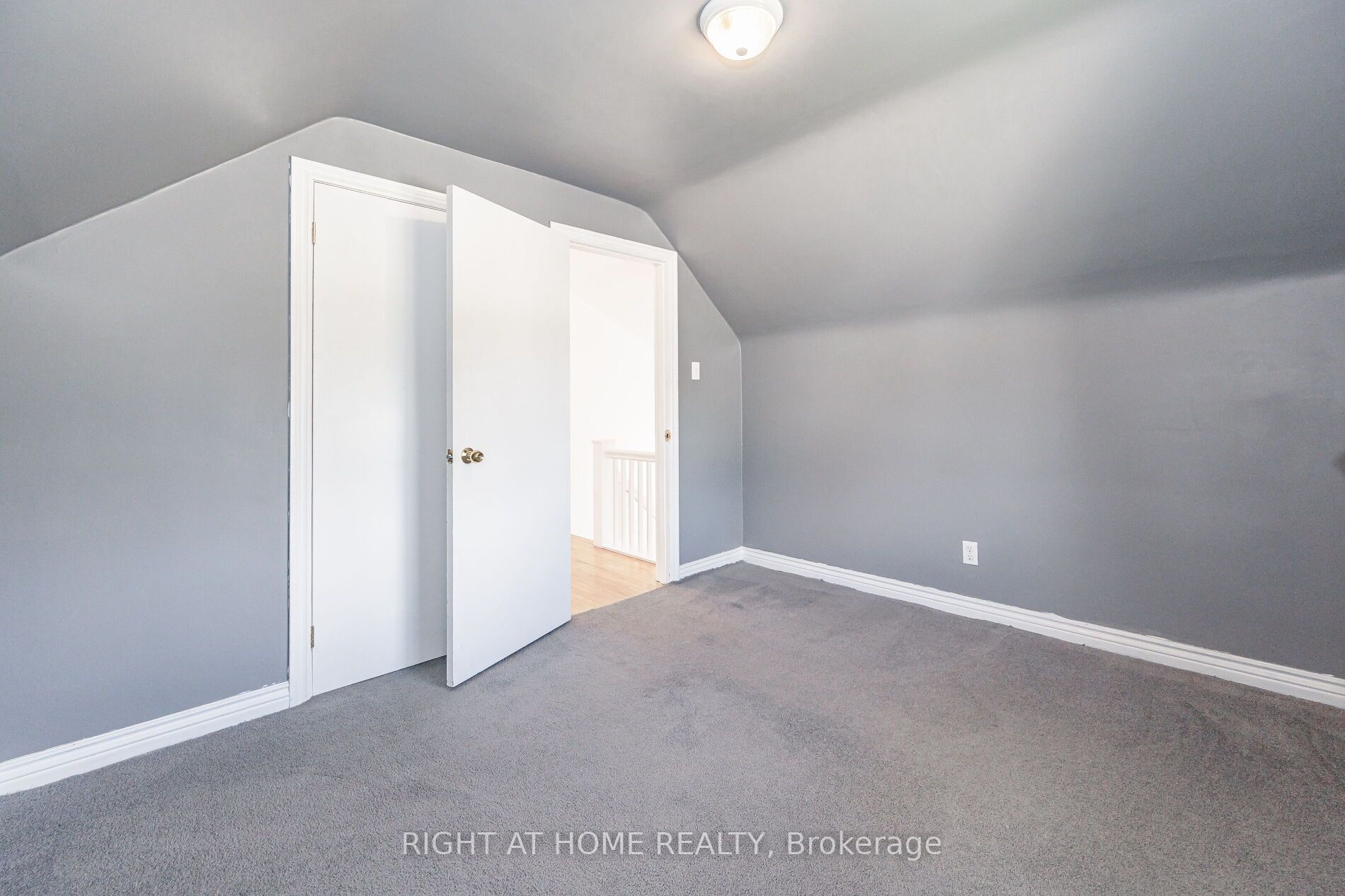 215 Rodgers Rd