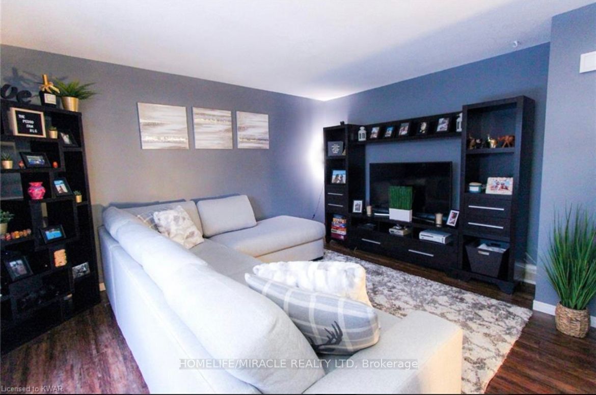 61 Thaler Ave E, #7