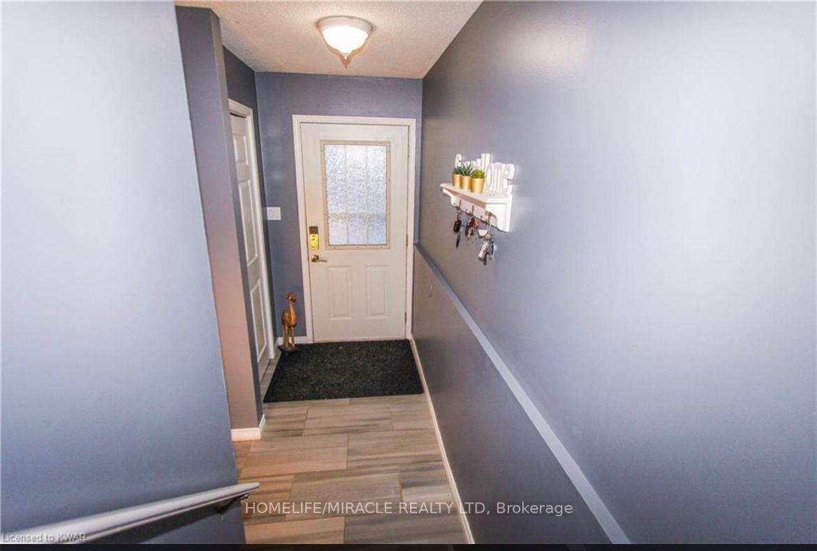 61 Thaler Ave E, #7