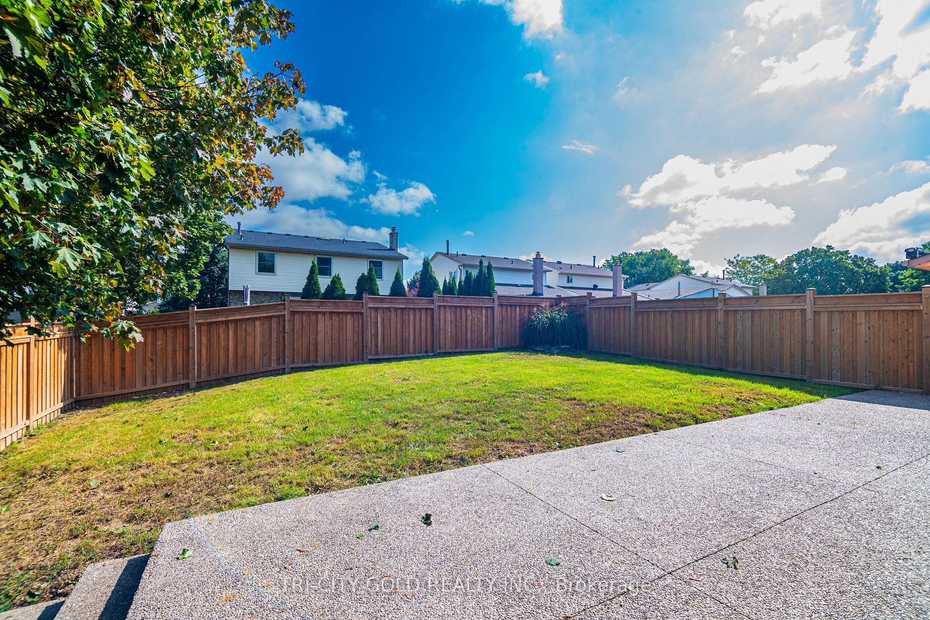 69 Dalton Cres
