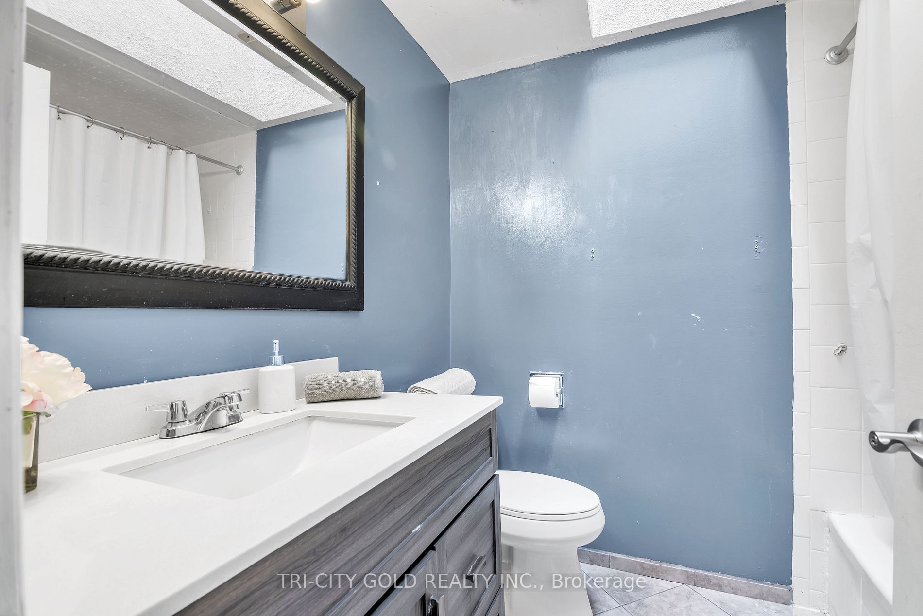 69 Dalton Cres